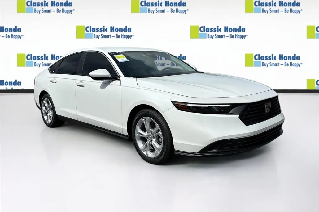 2025 Honda Accord LX photo 1