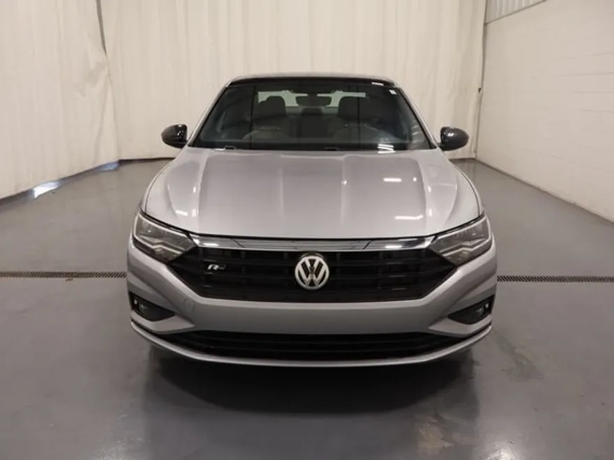 2019 Volkswagen Jetta 1.4T R-Line photo 1
