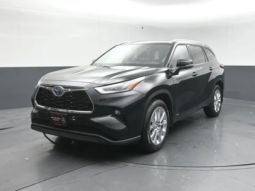 2023 Toyota Highlander Hybrid Limited photo 1
