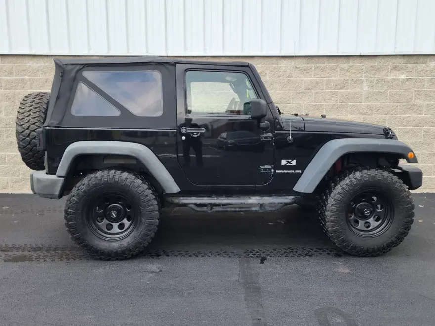 2009 Jeep Wrangler X photo 1