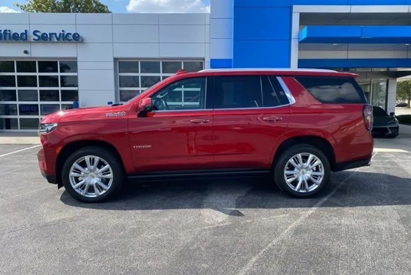 2023 Chevrolet Tahoe High Country photo 1