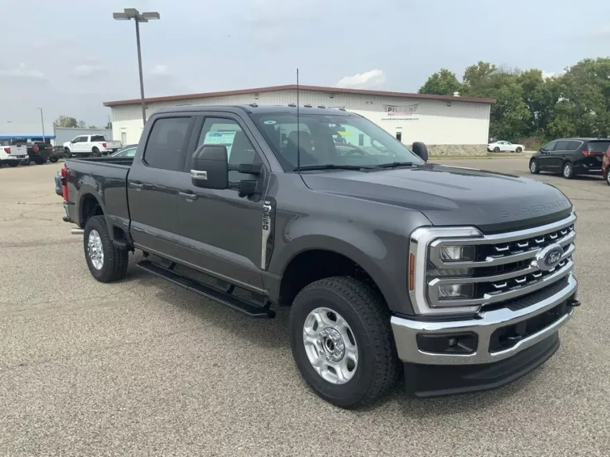 2026 Ford F-250 XLT photo 1