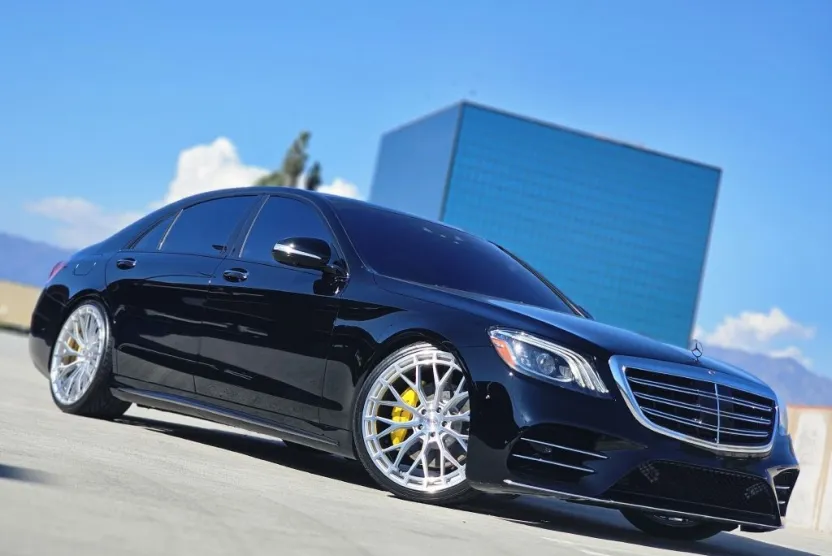 2018 Mercedes Benz S 560 photo 1