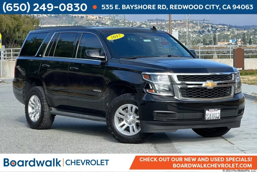 2017 Chevrolet Tahoe LT photo 1