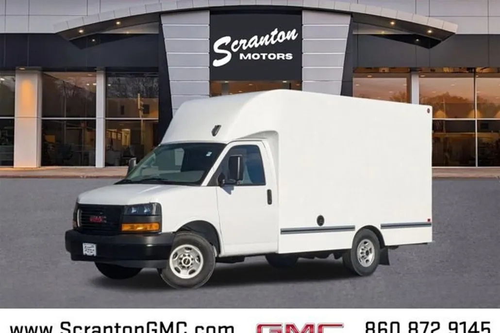 2024 Gmc Savana 3500 Cutaway photo 1