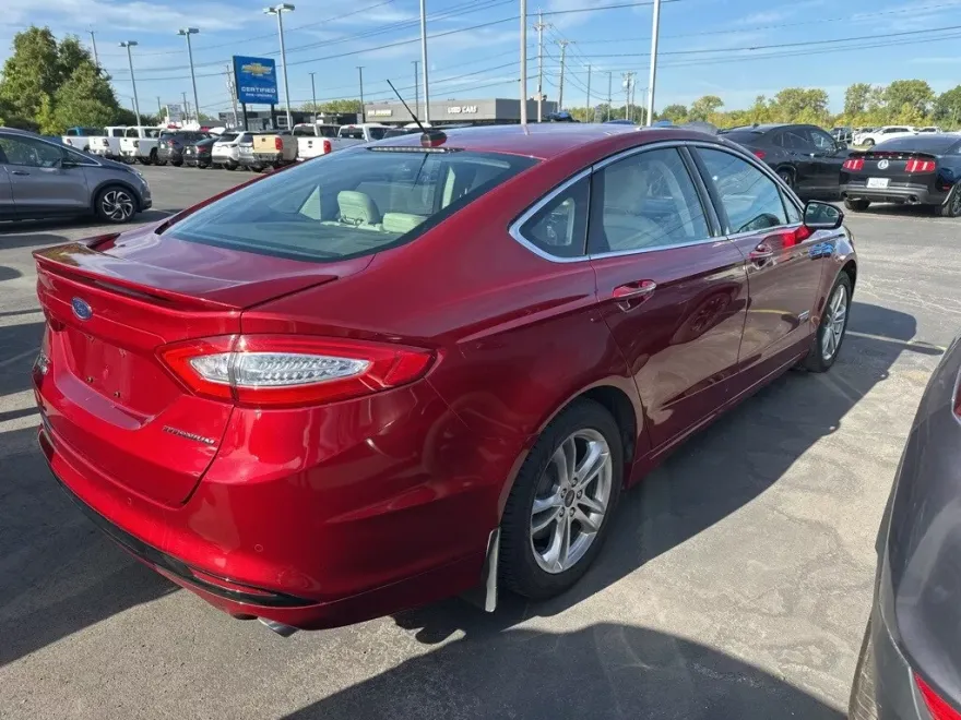 2016 Ford Fusion Energi Titanium photo 1