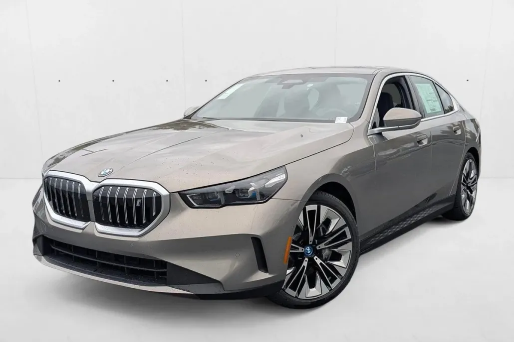 2025 Bmw i5 eDrive40 photo 1