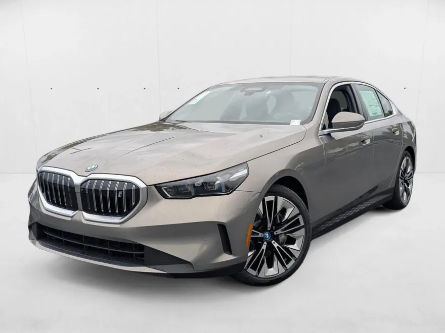 2025 Bmw i5 eDrive40 photo 1