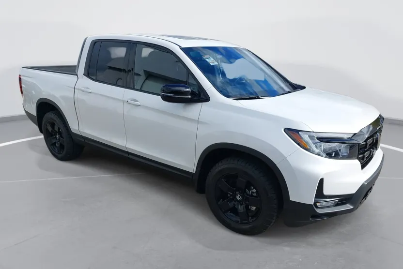2025 Honda Ridgeline Black Edition photo 1