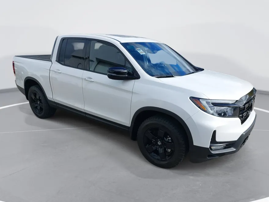 2025 Honda Ridgeline Black Edition photo 1