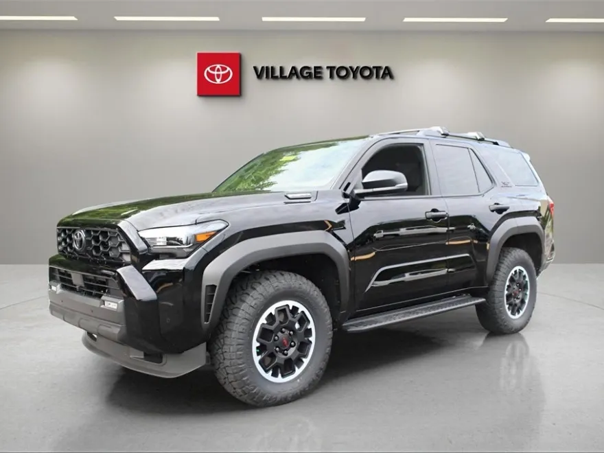 2025 Toyota 4Runner TRD Off-Road photo 1