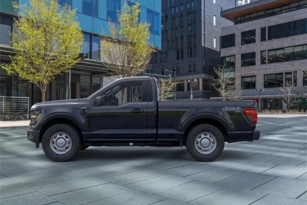 2025 Ford F-150 XL photo 1