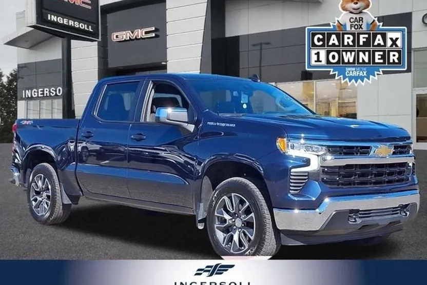 2022 Chevrolet Silverado 1500 LT photo 1