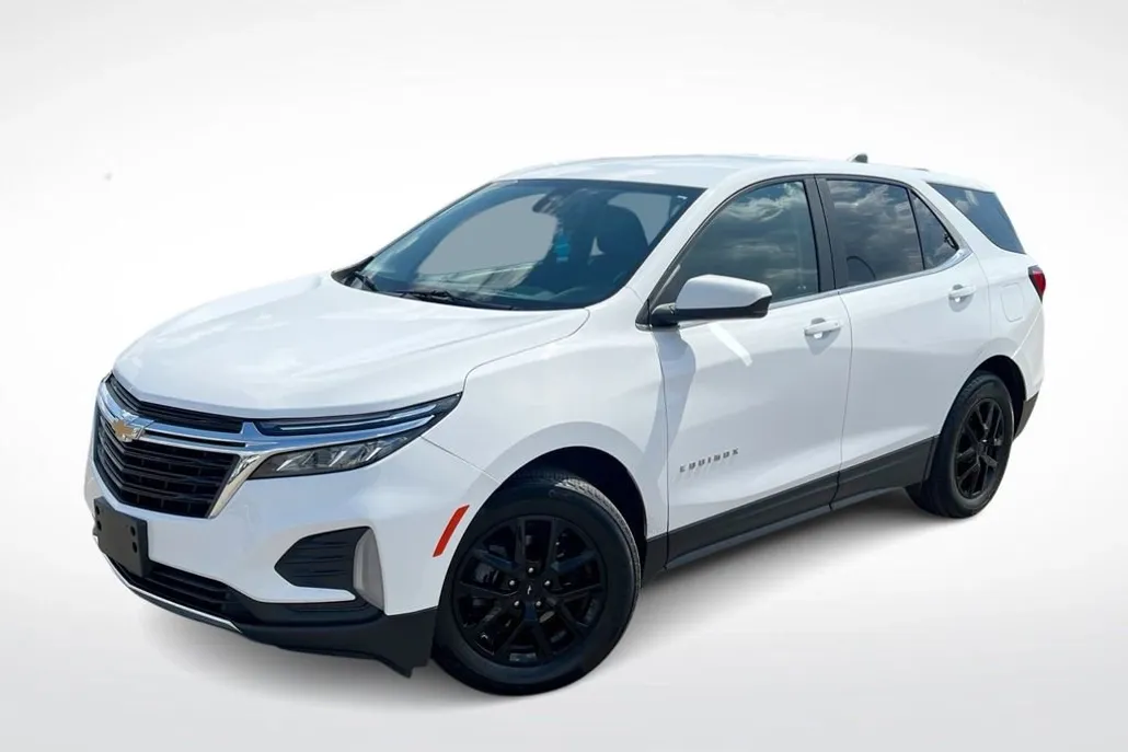 2022 Chevrolet Equinox LT photo 1