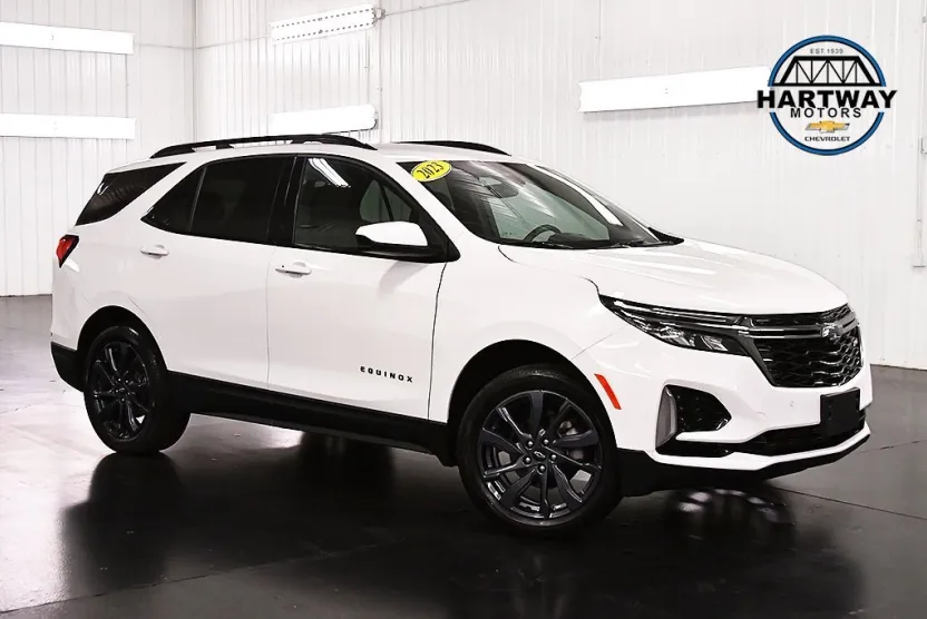 2023 Chevrolet Equinox RS photo 1