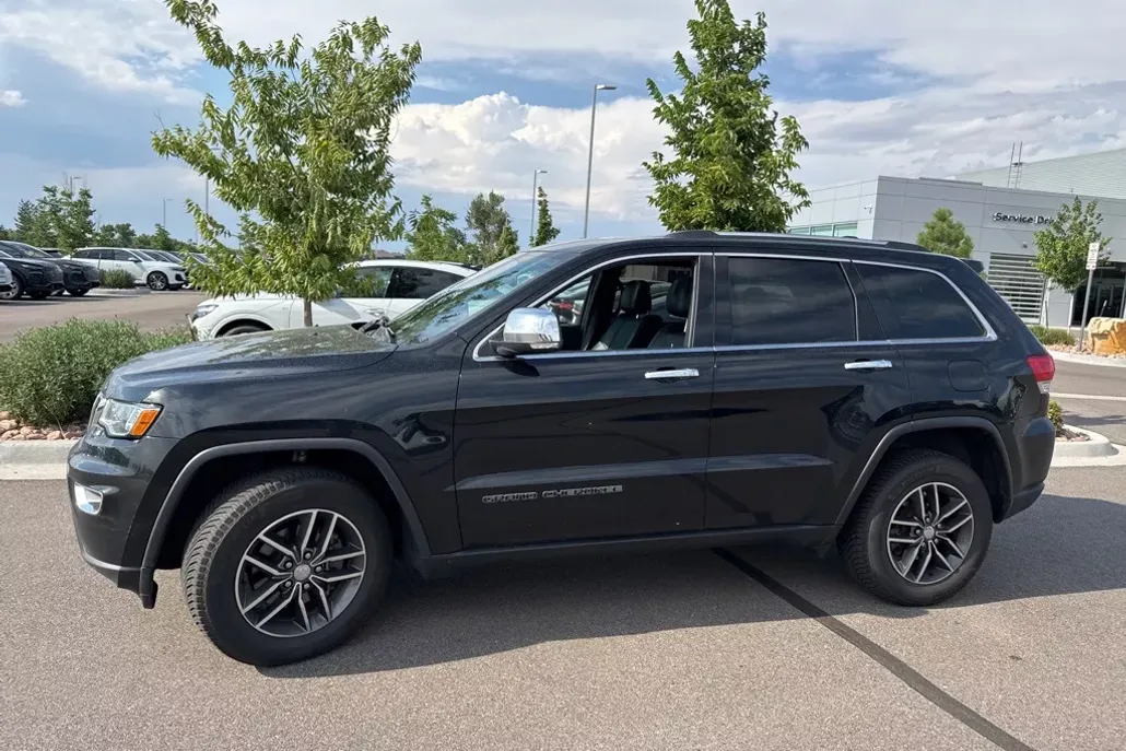 2018 Jeep Grand Cherokee Limited photo 1