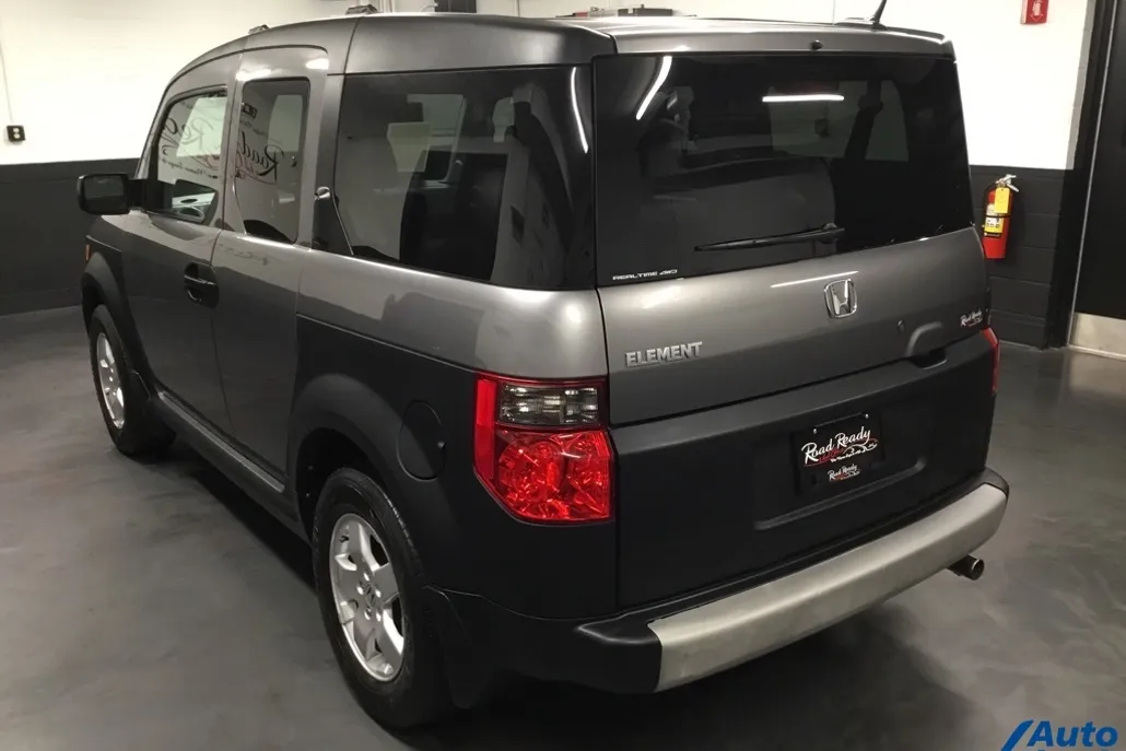 2005 Honda Element EX photo 1