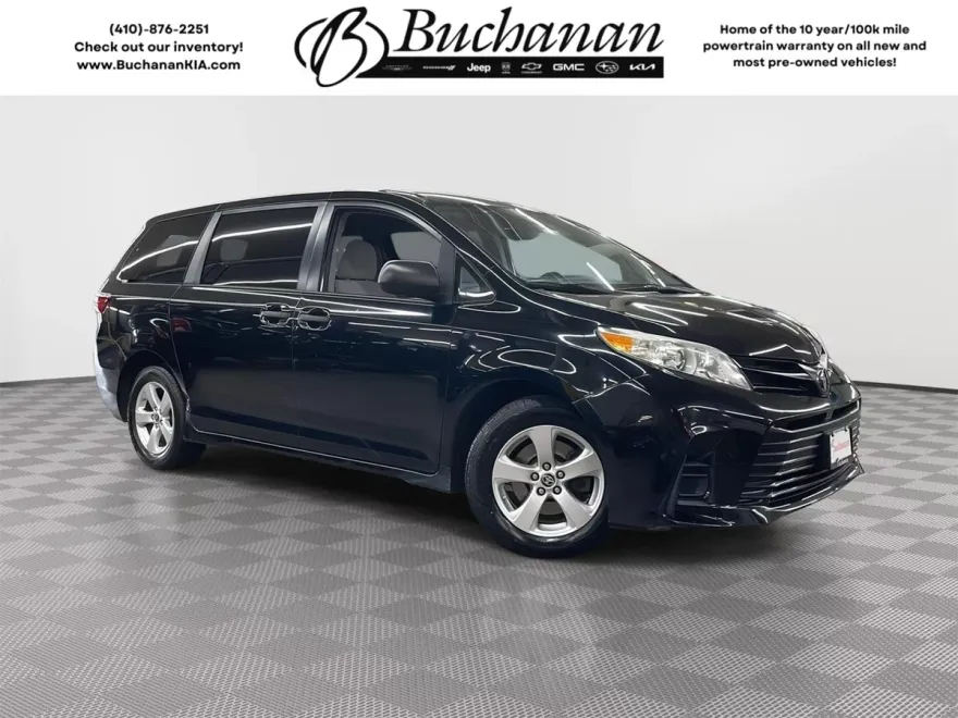 2020 Toyota Sienna L photo 1