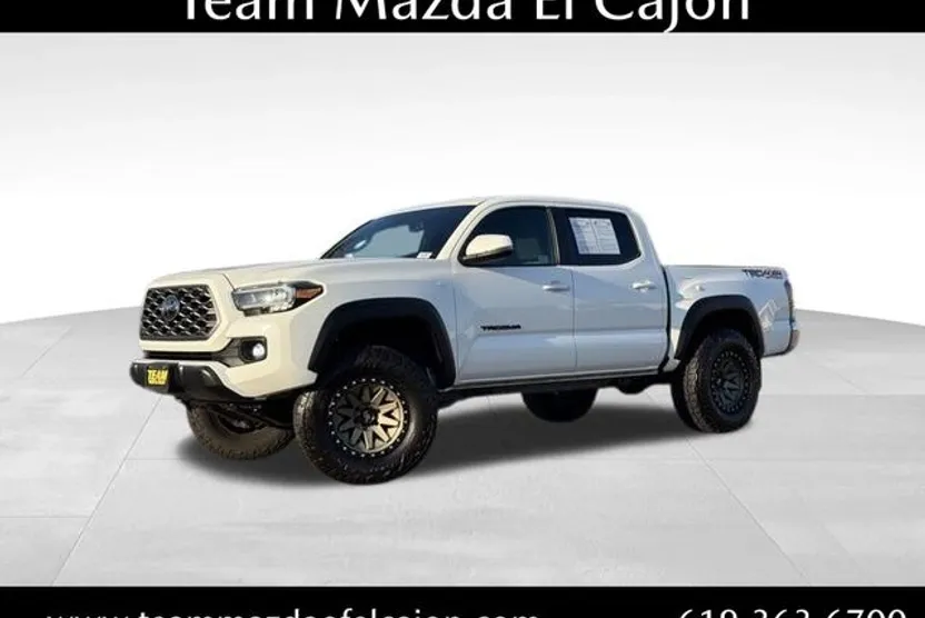 2023 Toyota Tacoma TRD Off-Road photo 1