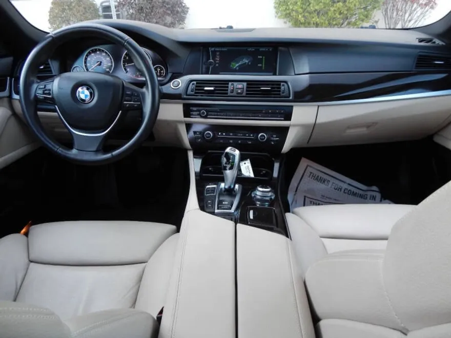 2012 Bmw 550i photo 1