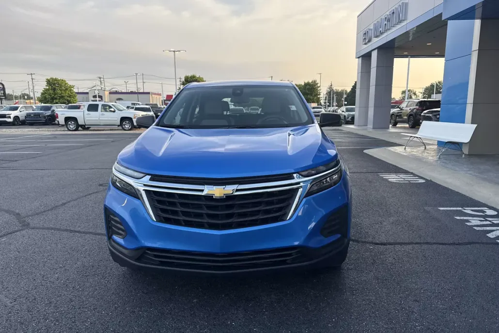 2024 Chevrolet Equinox LS photo 1