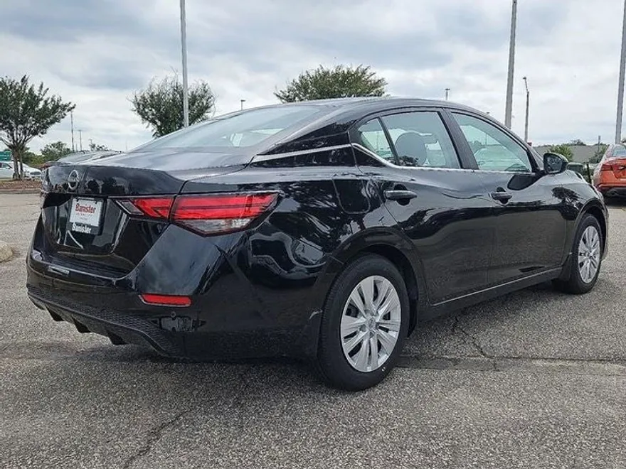 2025 Nissan Sentra S photo 1