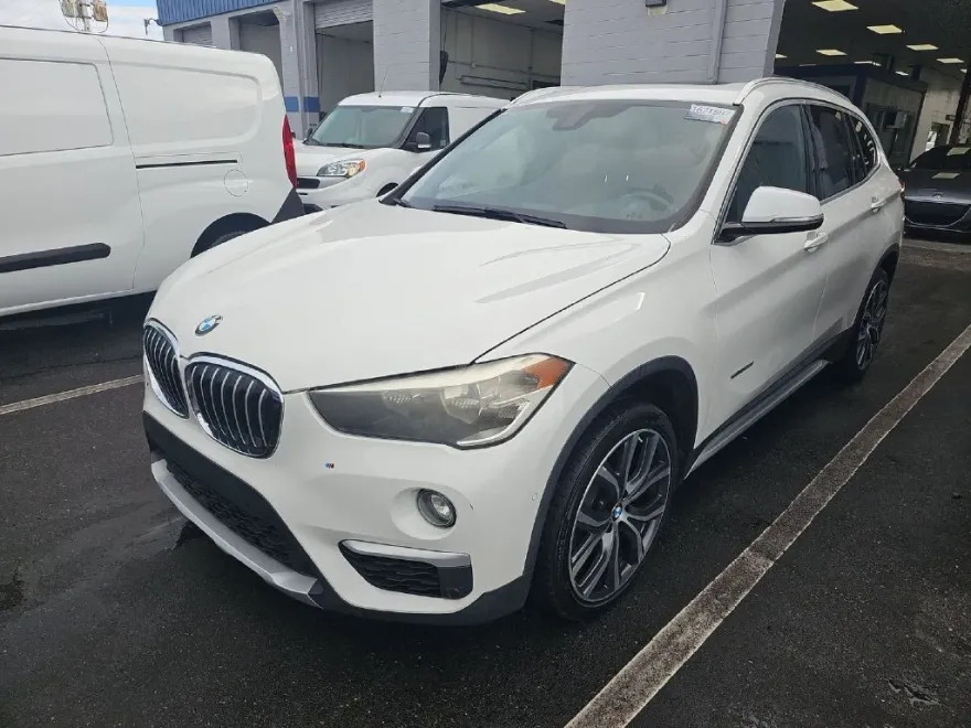 2017 Bmw X1 sDrive28i photo 1