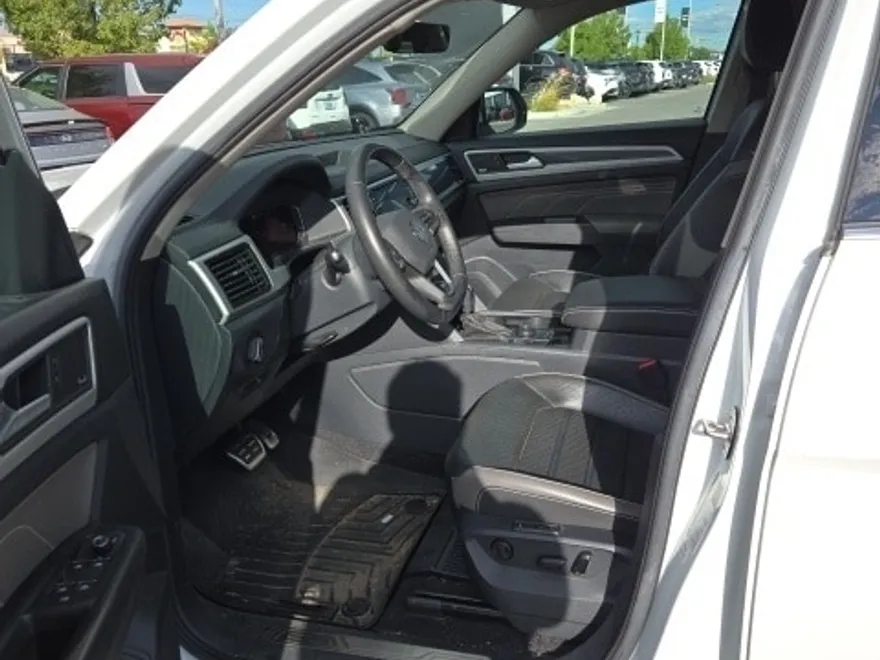 2023 Volkswagen Atlas V6 SEL Premium R-Line photo 1