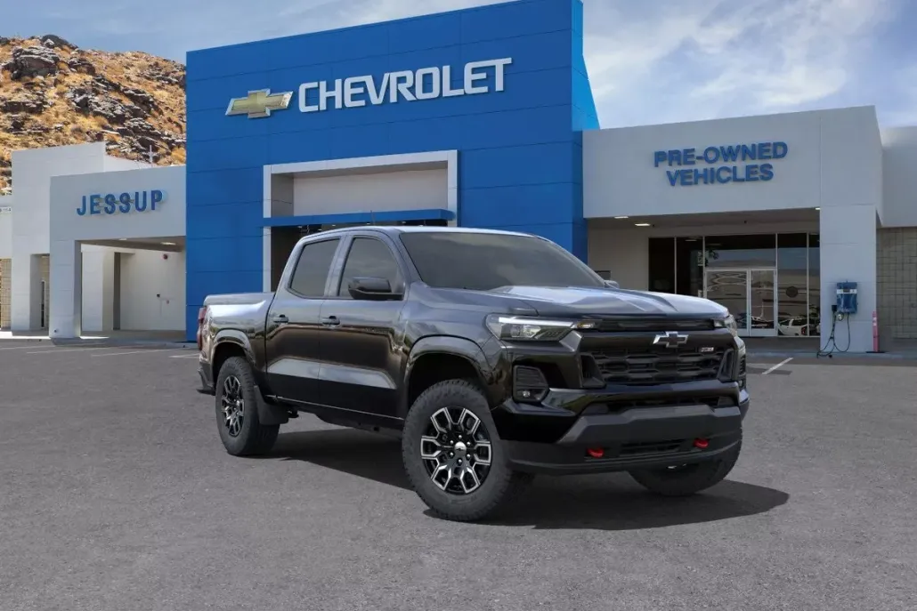 2025 Chevrolet Colorado Z71 photo 1