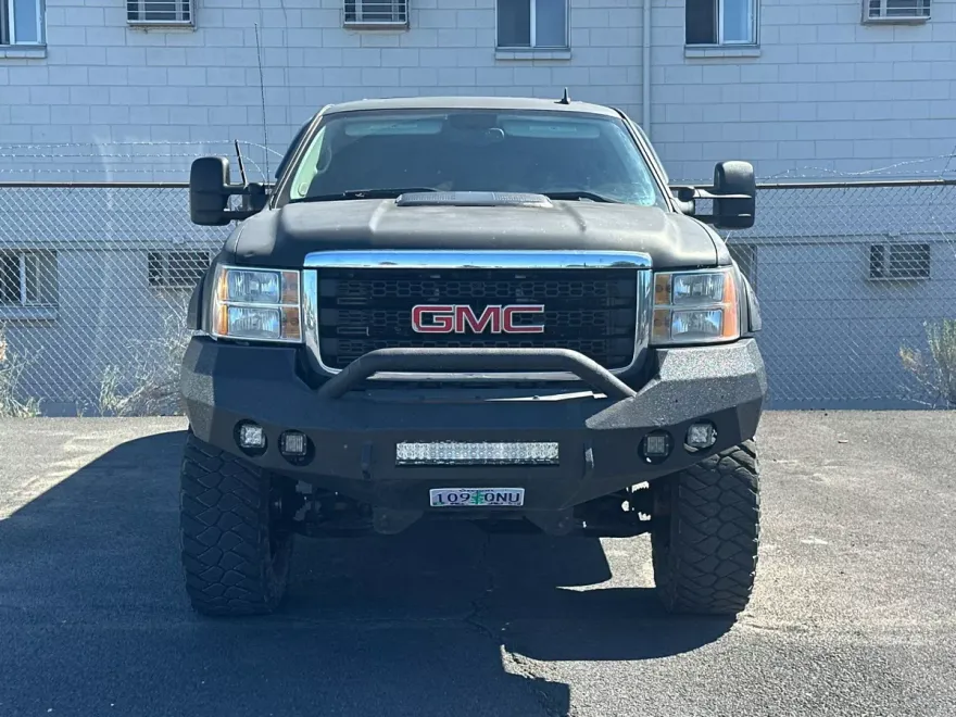 2011 Gmc Sierra 3500 HD SLT photo 1
