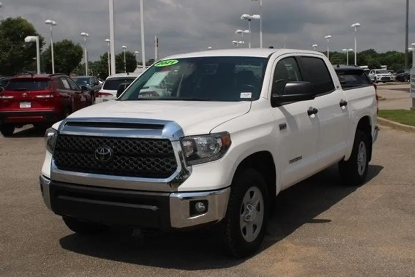 2021 Toyota Tundra SR5 CrewMax photo 1