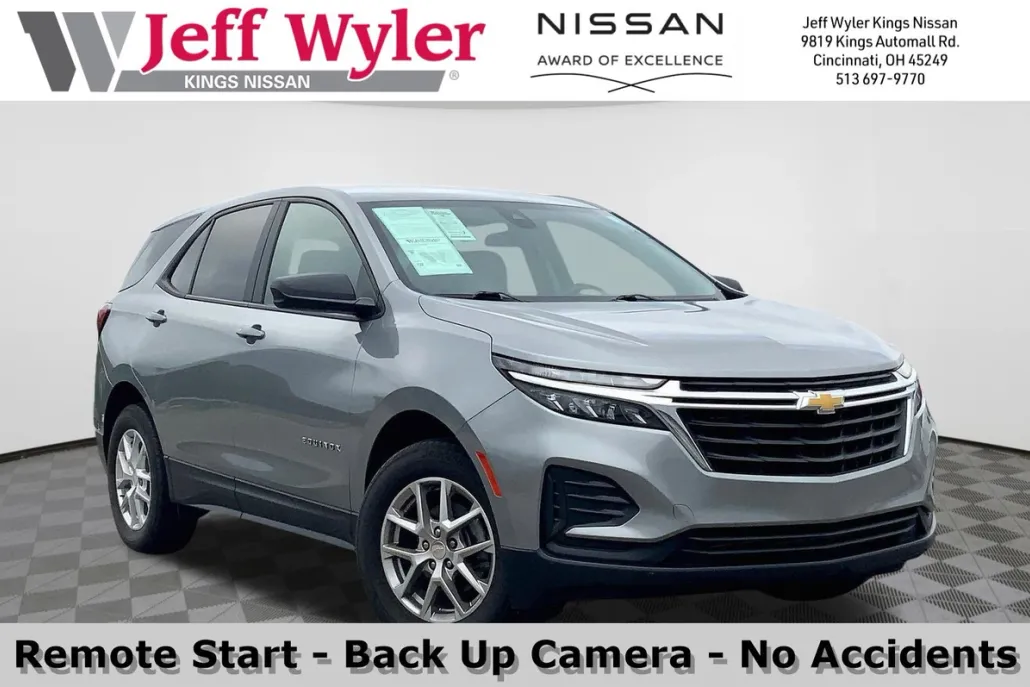 2023 Chevrolet Equinox LS photo 1