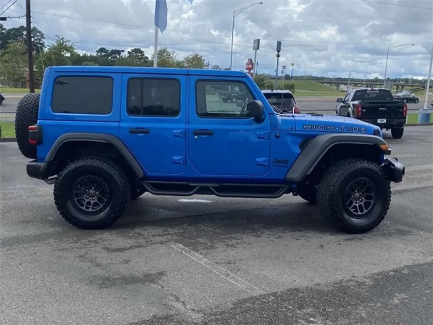 2022 Jeep Wrangler Unlimited High Tide photo 1