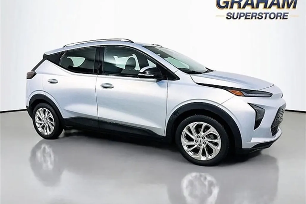 2023 Chevrolet Bolt EUV photo 1