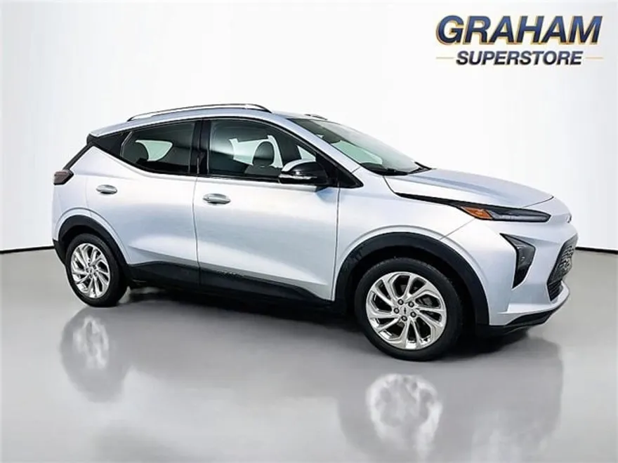 2023 Chevrolet Bolt EUV photo 1