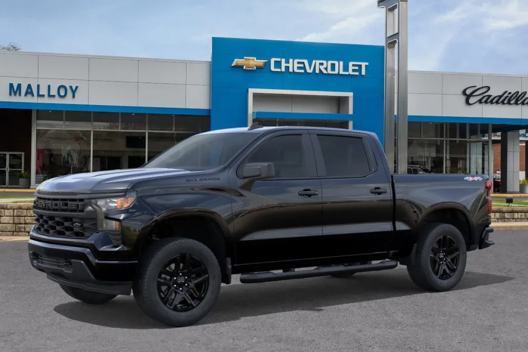 2026 Chevrolet Silverado 1500 Custom photo 1
