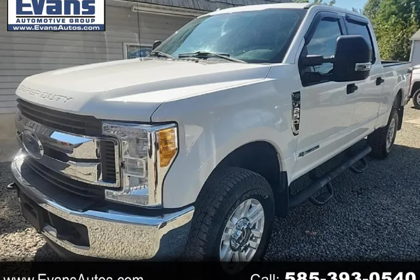 2017 Ford F-250 XLT photo 1