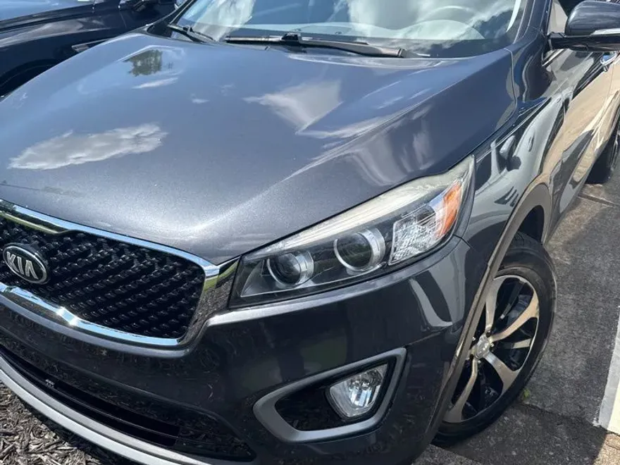 2016 Kia Sorento EX photo 1
