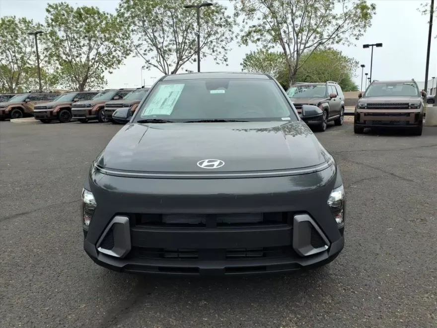 2026 Hyundai Kona SE photo 1