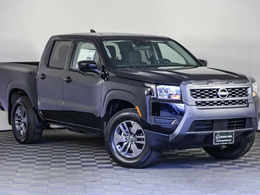 2025 Nissan Frontier SV photo 1