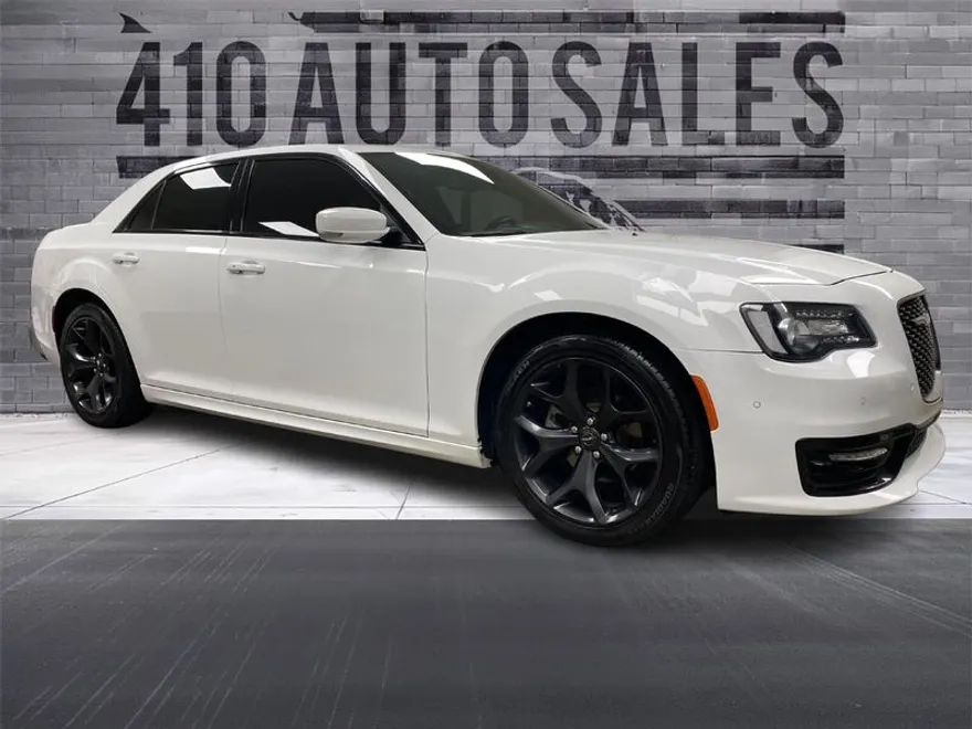 2022 Chrysler 300 S photo 1