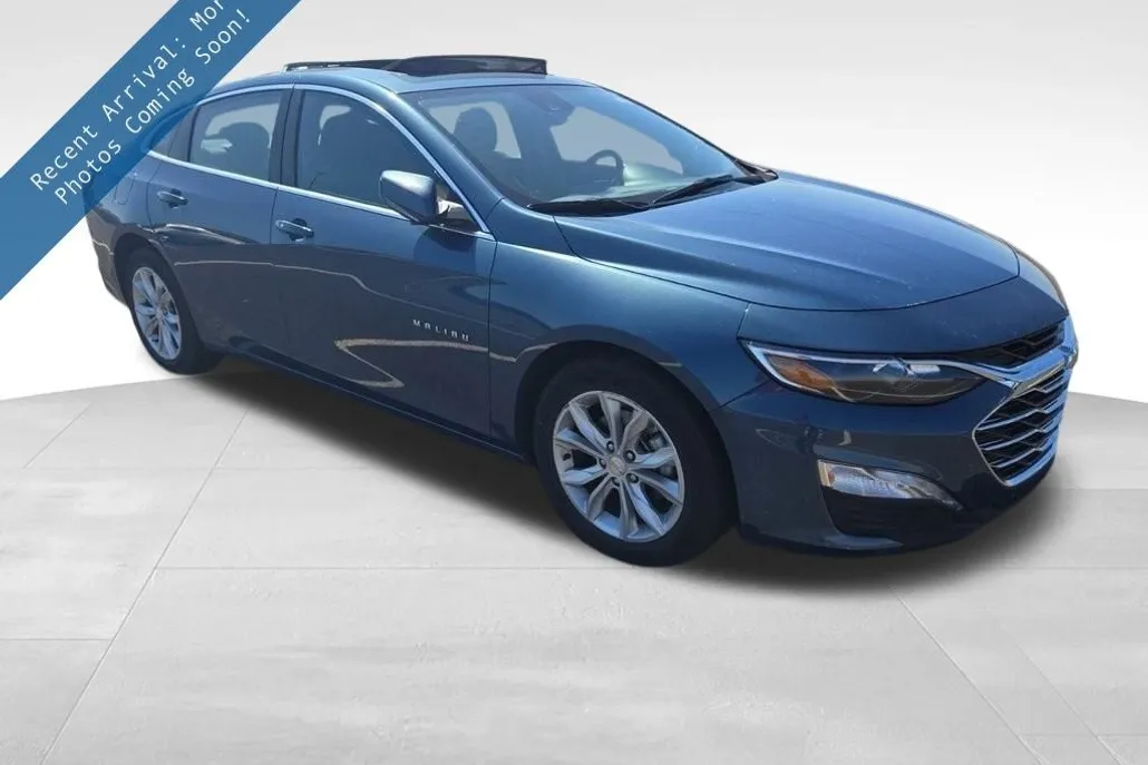 2024 Chevrolet Malibu 1LT photo 1