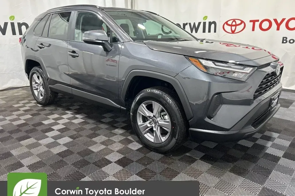 2025 Toyota RAV4 XLE photo 1