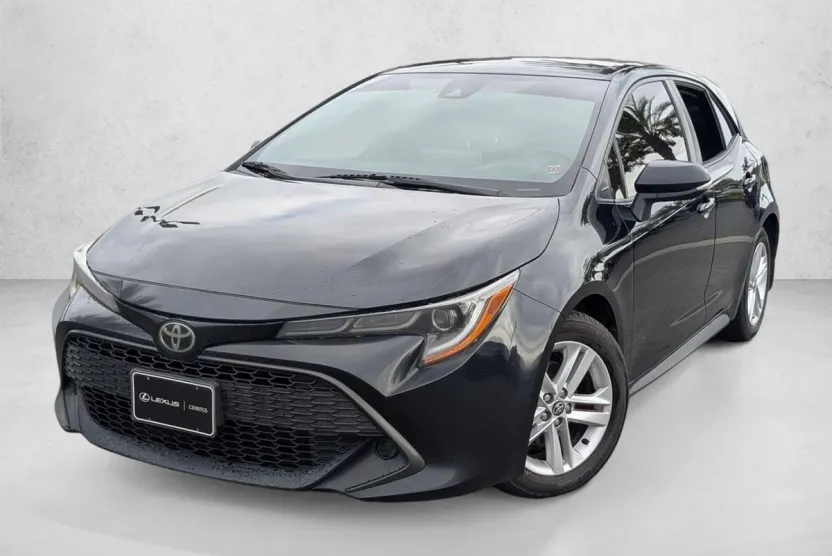 2022 Toyota Corolla SE photo 1