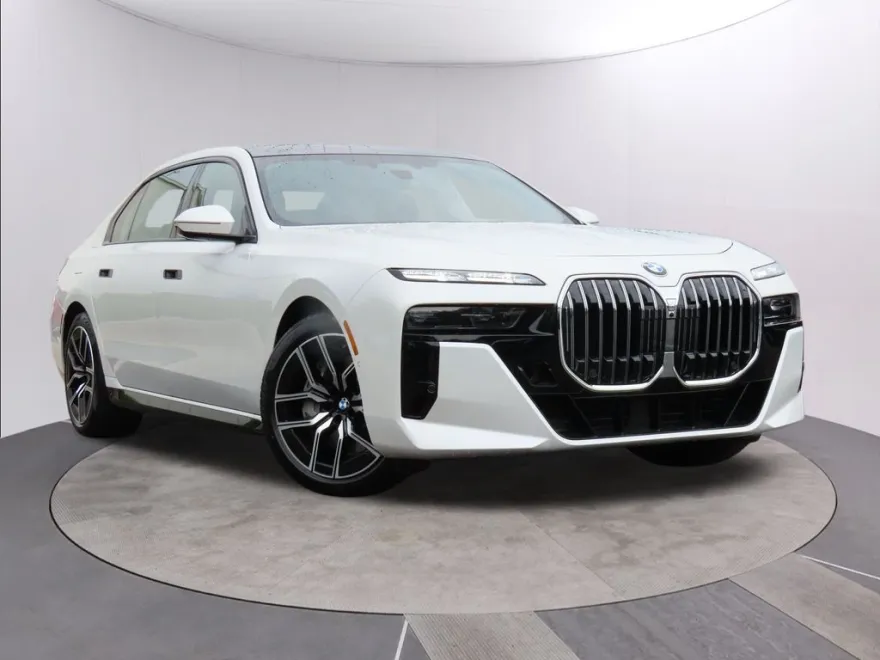 2025 Bmw 760i xDrive photo 1