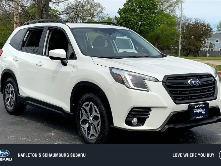 2022 Subaru Forester Premium photo 1