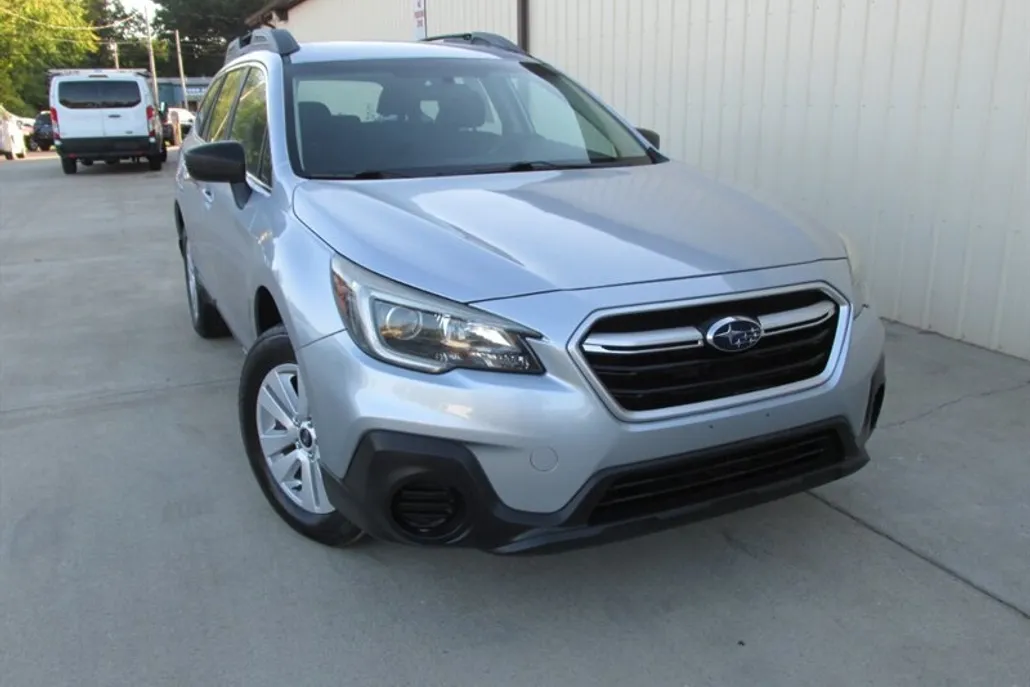 2018 Subaru Outback 2.5i photo 1