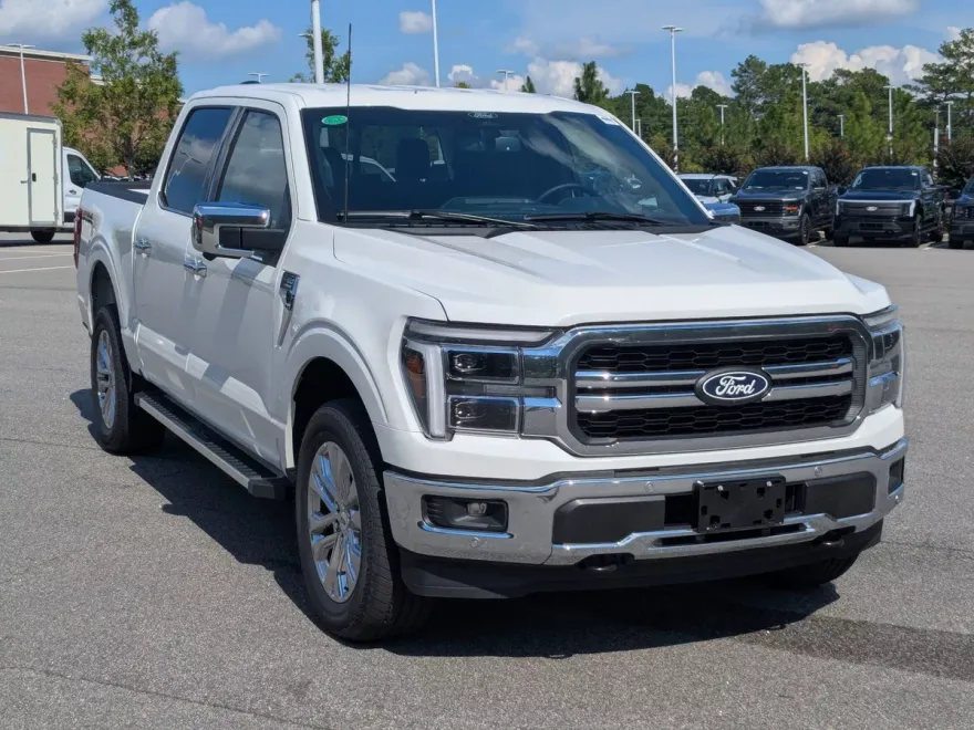 2025 Ford F-150 Lariat photo 1