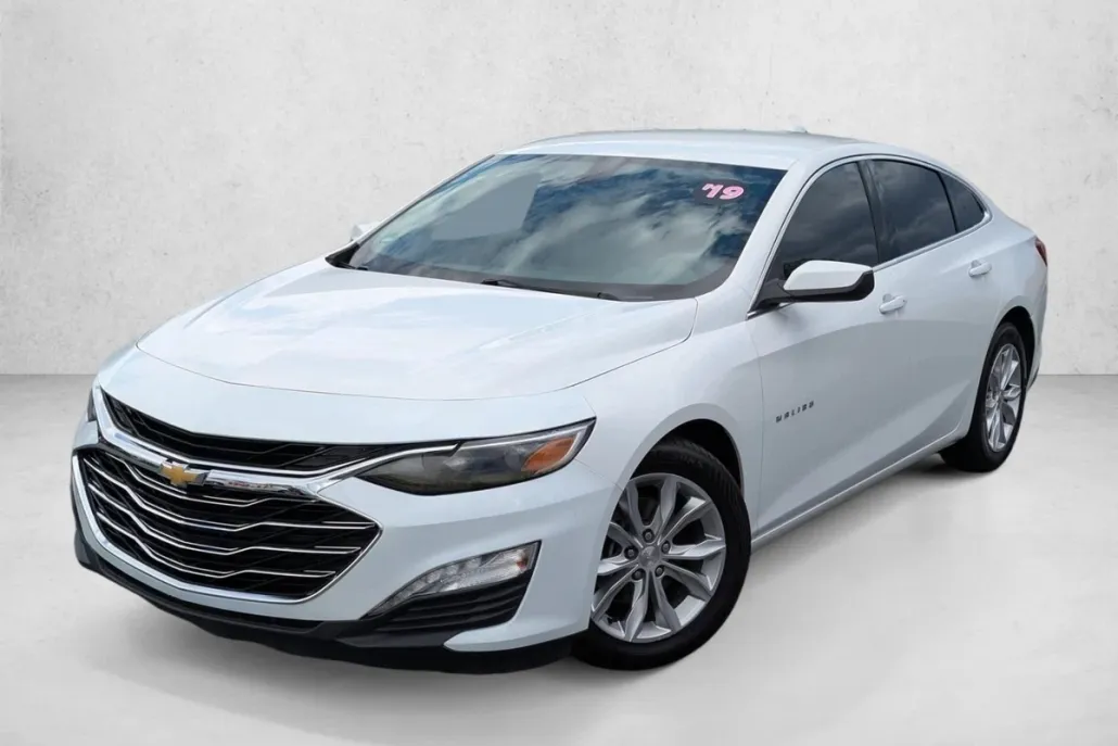 2019 Chevrolet Malibu 1LT photo 1