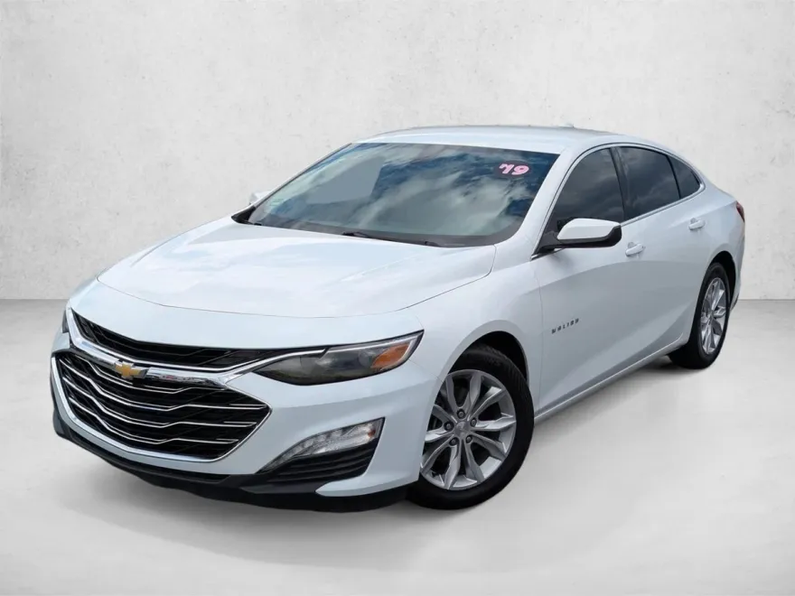 2019 Chevrolet Malibu 1LT photo 1